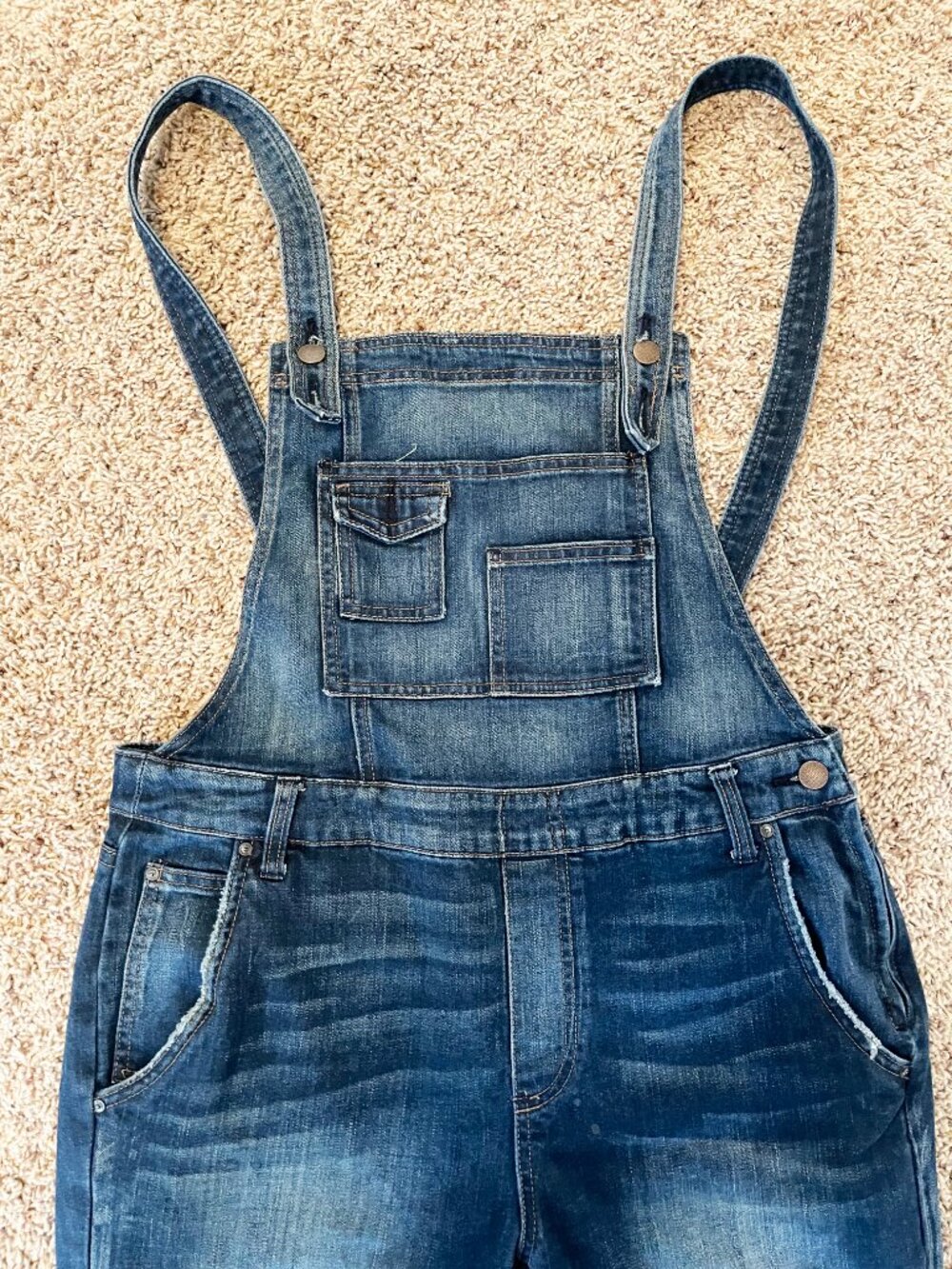 FP Free People Denim Overalls Size 31 Distressed Stretch Blue Jeans Broken Strap - Picture 11 of 12